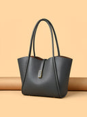Mira-Black Daily Bag